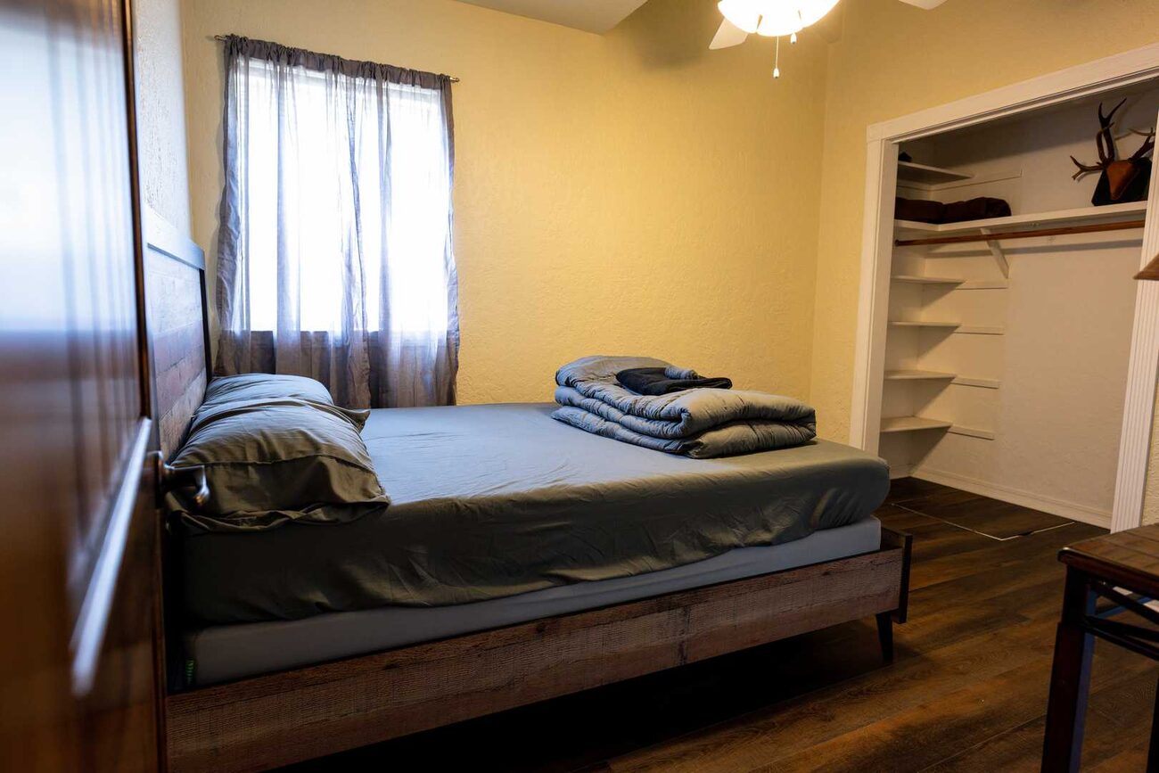 A bedroom at Pecan Creek